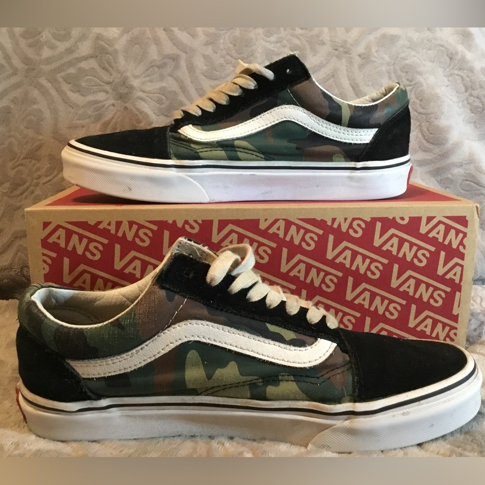 VANS OLD SKOOL CAMOUFLAGE AND SUEDE LACE UP